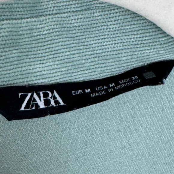 Zara Corduroy Button Down - Picture 4 of 5